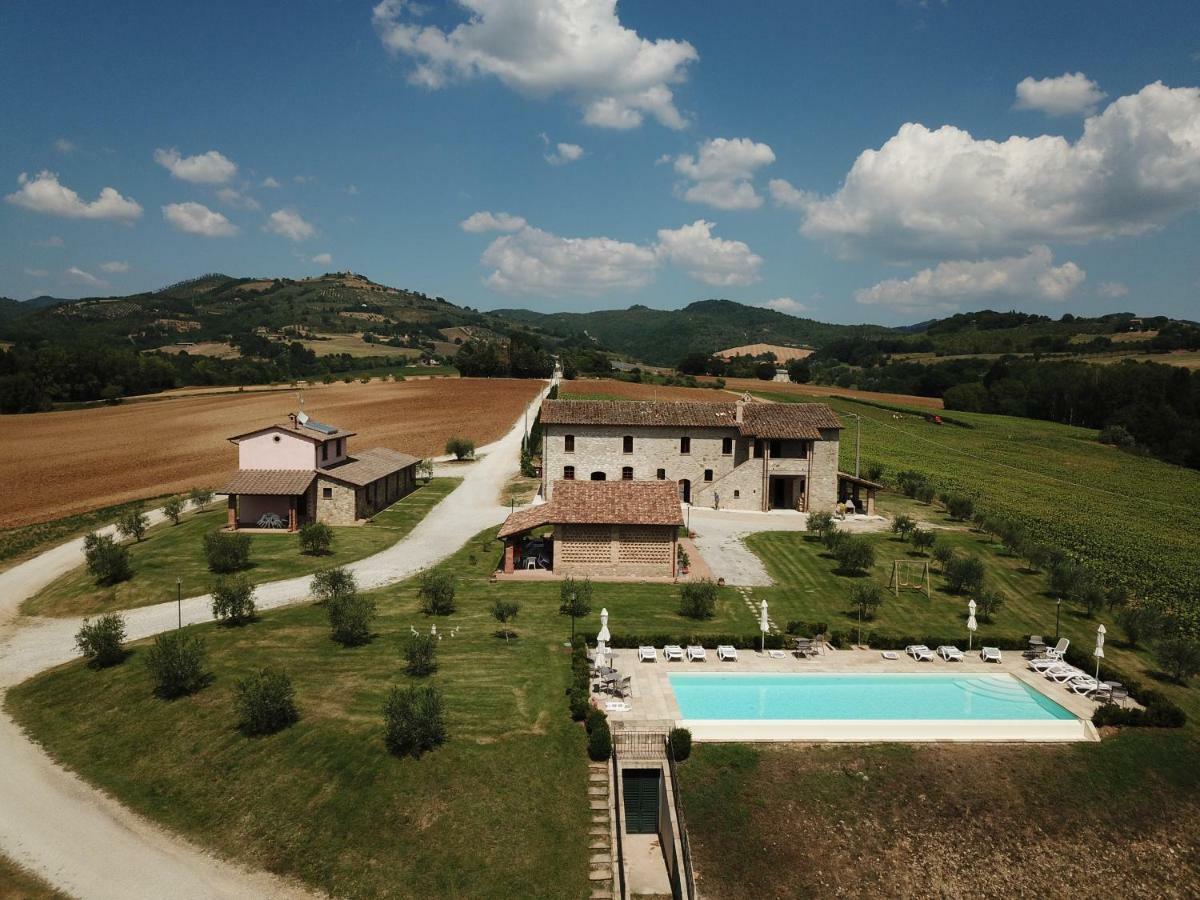 AGRITURISMO La COLLINA del SOLE Coltavolino Exterior foto